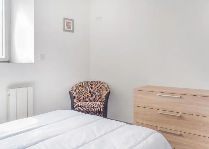 3 Bedroom Stunning In Holiday home Terre-et-Marais